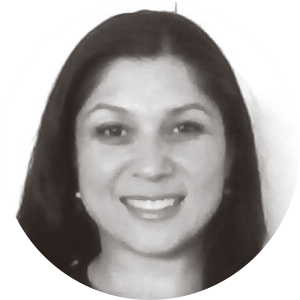 Romina Oyarzún | Postgrado UNAB